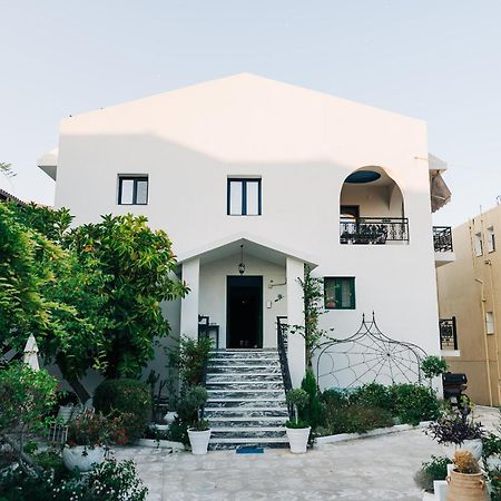 Alisaxni Studios Αργάσι Εξωτερικό φωτογραφία